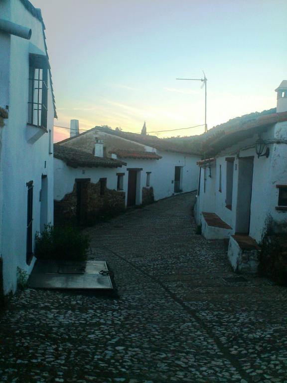 Casa Con Encanto En Alajar Exterior photo